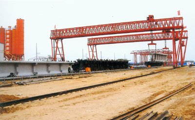 路橋起重機