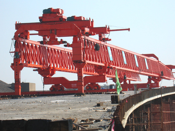路橋起重機(jī)